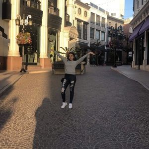 Meet your Posher, Valeria